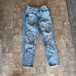 American Eagle Highest Rise Mom Jean Denim Heavily Distressed Size 2 Short